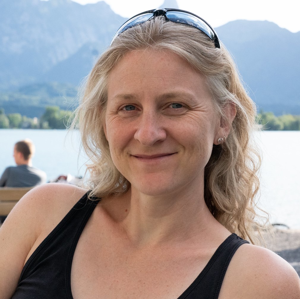 Mrs Jo Page
